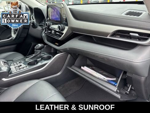 Used 2023 Toyota Highlander XLE image 24
