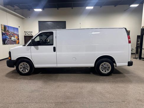 Used 2013 GMC Savana 1500 AWD image 8