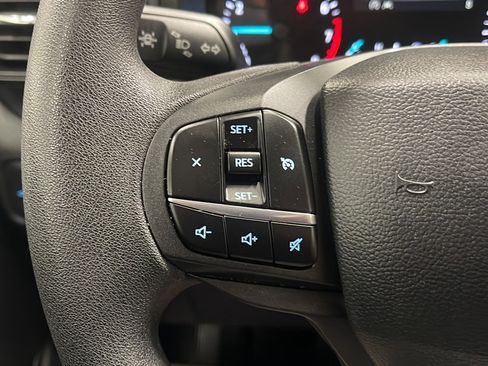 Used 2021 Ford Explorer 4WD image 6