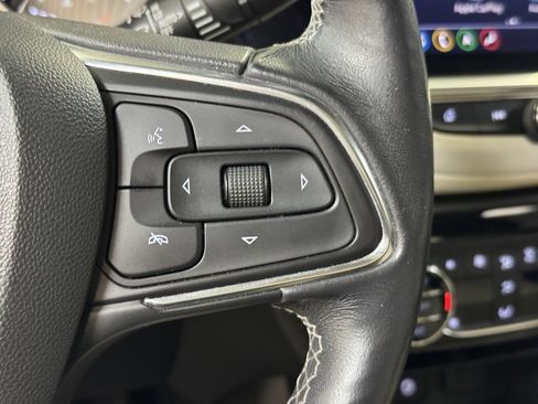 Used 2020 Buick Encore GX Essence w/ Experience Buick Package image 12