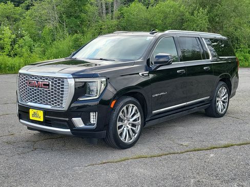 Used 2021 GMC Yukon XL Denali w/ Denali Premium Package AWD/4WD image 1