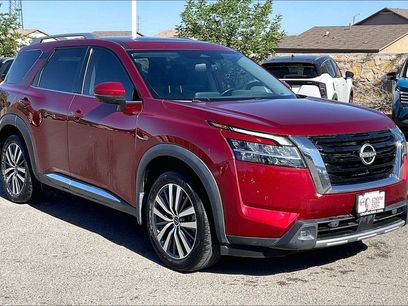 Used 2022 Nissan Pathfinder Platinum w/ Cargo Package