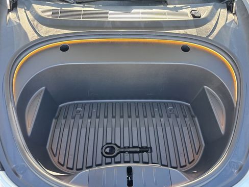 Used 2022 Tesla Model 3 image 33