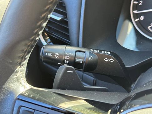 Used 2022 Nissan Rogue SL w/ SL Premium Package image 21