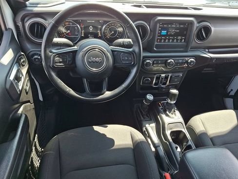 Used 2022 Jeep Wrangler Unlimited Sport AWD/4WD image 11
