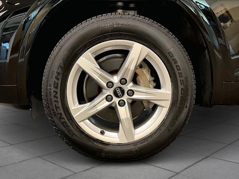 Certified 2023 Audi Q5 Premium w/ Convenience Package image 11