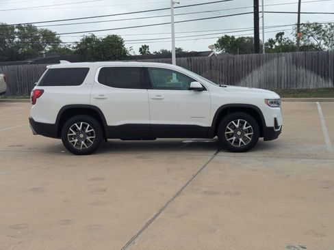 Used 2021 GMC Acadia SLE image 4