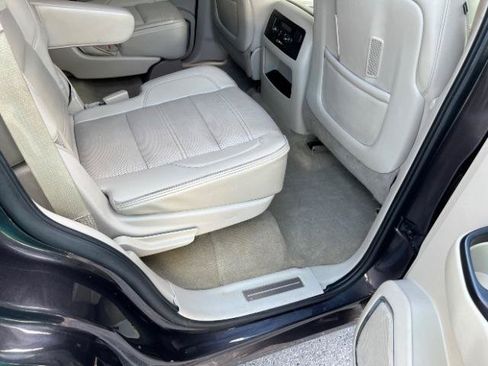 Used 2015 GMC Yukon Denali w/ Premium Package AWD/4WD image 55