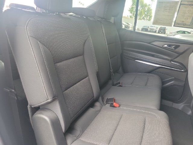Used 2024 Chevrolet Traverse LS FWD image 25