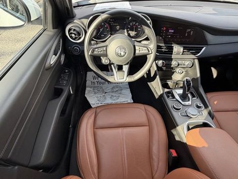 Used 2023 Alfa Romeo Giulia Ti image 47