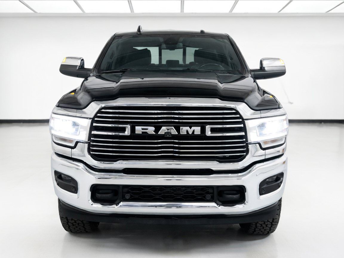 Used 2019 RAM 2500 Laramie AWD/4WD image 2