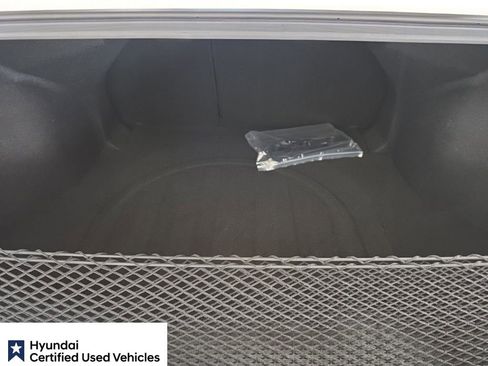 Used 2025 Hyundai Elantra SEL FWD image 14