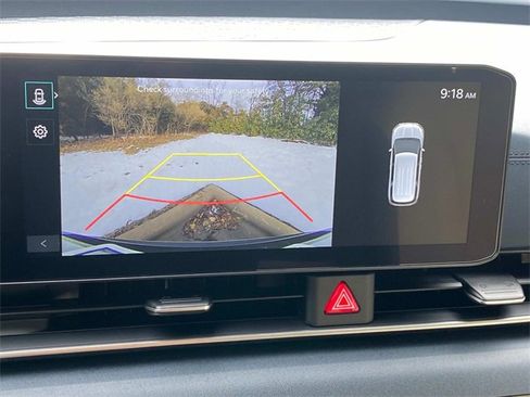 Used 2025 Kia Carnival EX image 25