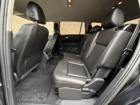 Used 2019 Volkswagen Atlas SE FWD image 14