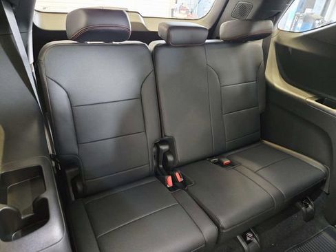 New 2026 Chevrolet Traverse Z71 w/ Driver Confidence Package image 12