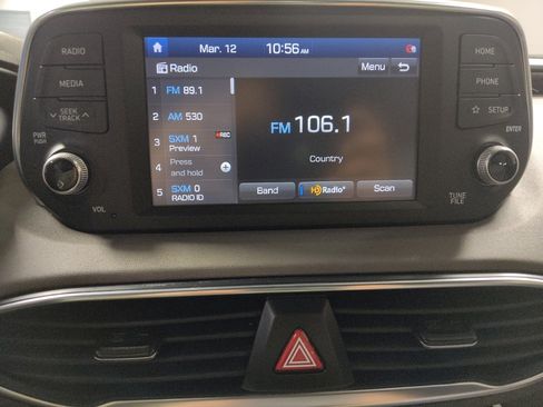 Used 2020 Hyundai Santa Fe SEL image 25