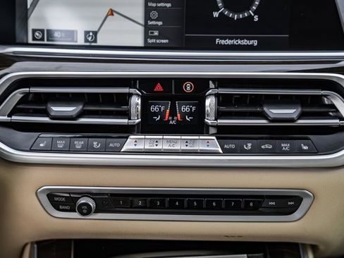 Used 2020 BMW X5 xDrive40i w/ Premium Package image 24