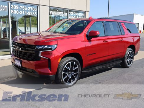 Certified 2024 Chevrolet Suburban RST w/ Sport Performance Package image 1