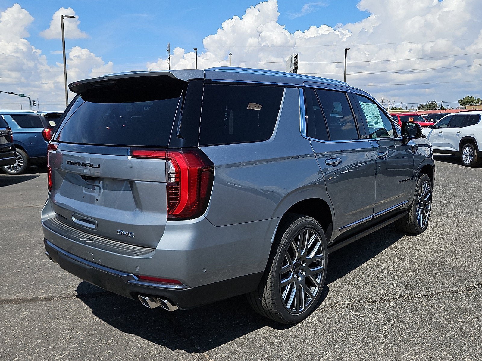 New 2026 GMC Yukon Denali Ultimate AWD/4WD image 4