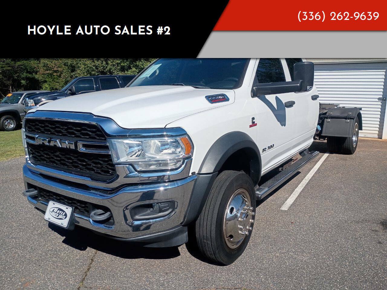 Used 2020 RAM 5500 Tradesman w/ Chrome Appearance Group AWD/4WD image 2