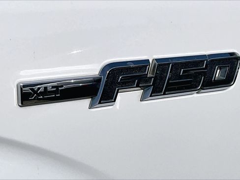 Used 2013 Ford F150 XLT w/ XLT Chrome Pkg image 11