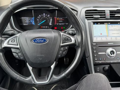 Used 2017 Ford Fusion Energi Titanium FWD image 16
