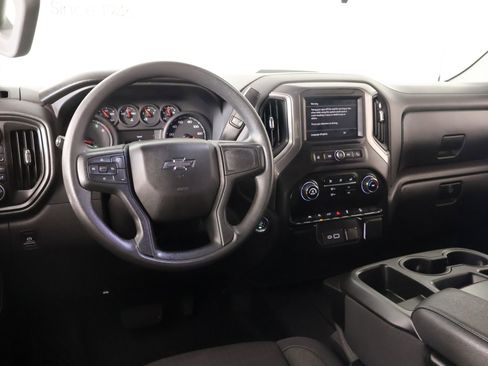 Used 2025 Chevrolet Silverado 1500 Custom Trail Boss AWD/4WD image 2