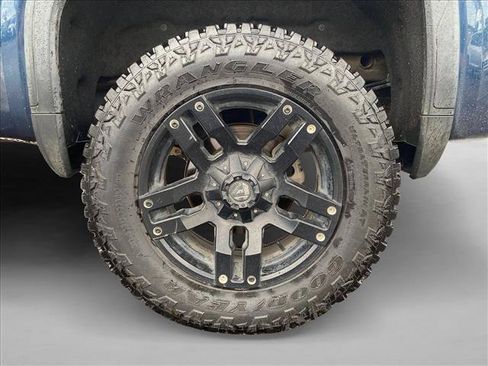 Used 2020 GMC Sierra 1500 AT4 w/ AT4 Premium Package AWD/4WD image 15