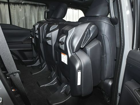 Used 2024 Lexus GX 550 w/ Accessory Package (Z1) AWD/4WD image 61