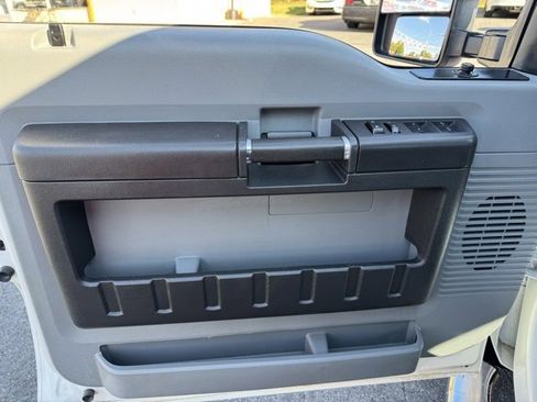 Used 2016 Ford F250 XL w/ Power Equipment Group image 11