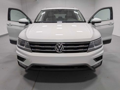Used 2020 Volkswagen Tiguan SEL image 15