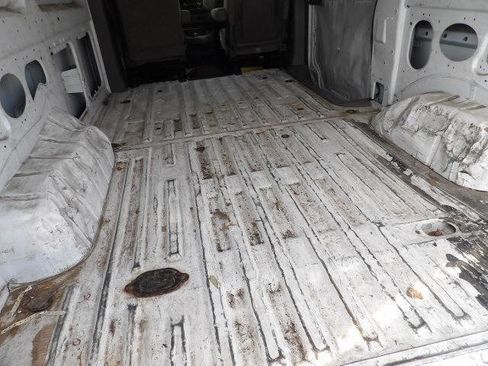 Used 2019 Nissan NV 1500 S image 18