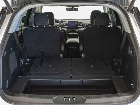 Used 2022 Ford Explorer Limited AWD/4WD image 38