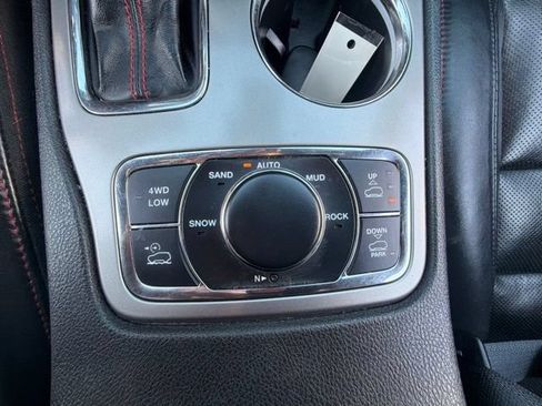 Used 2020 Jeep Grand Cherokee Trailhawk w/ Trailhawk Luxury Group AWD/4WD image 16