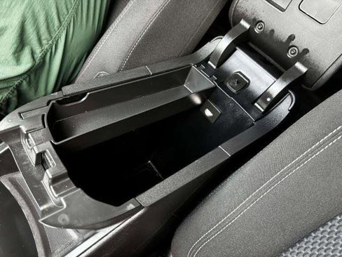 Used 2022 GMC Terrain SLE w/ Driver Convenience Package FWD image 35