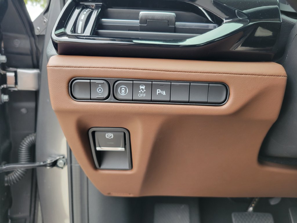 Used 2025 Acura MDX w/ Technology Package FWD image 23