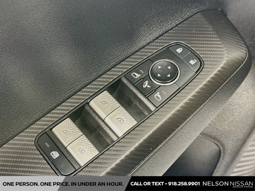Used 2023 Mitsubishi Outlander Ralliart AWD/4WD image 18