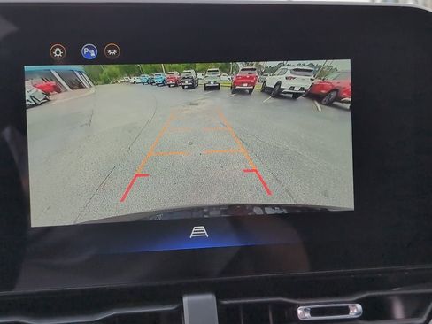 Used 2025 Chevrolet Equinox LT FWD image 20