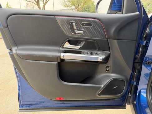 Certified 2024 Mercedes-Benz GLB 250 4MATIC image 21