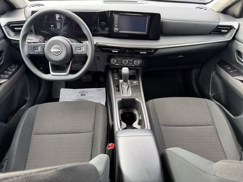 Used 2025 Nissan Kicks S image 10