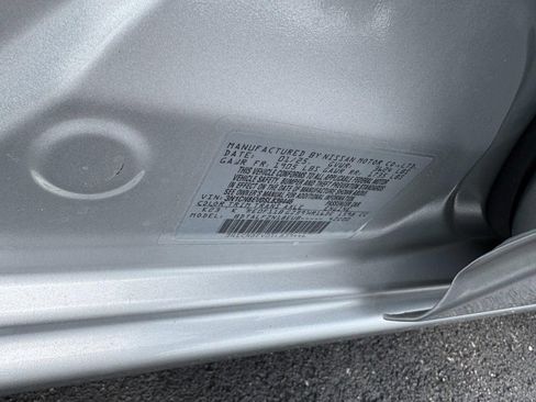 Used 2025 Nissan Versa SV FWD image 22