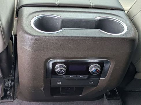 Certified 2022 GMC Yukon SLE AWD/4WD image 30