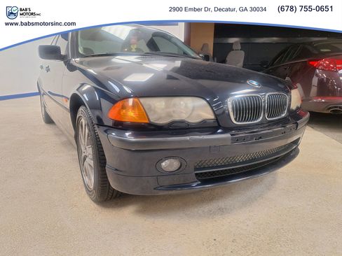 Used 2001 BMW 330xi Sedan image 4