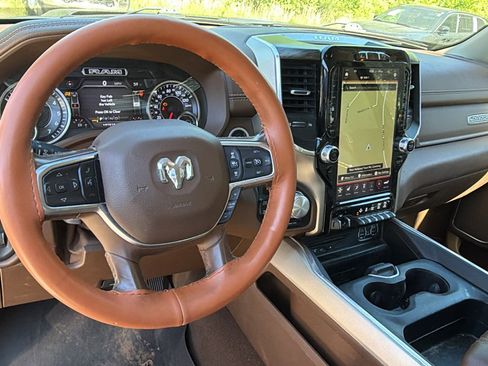 Used 2019 RAM 1500 Laramie AWD/4WD image 26