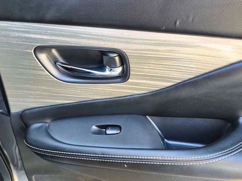 Used 2016 Nissan Murano S image 27