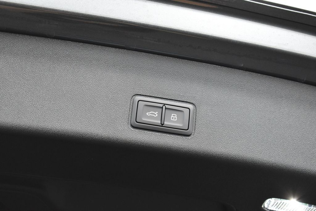 New 2026 Audi Q3 quattro 2.0T AWD/4WD image 20