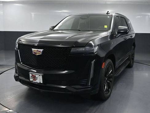 Used 2021 Cadillac Escalade Sport w/ LPO, Illumination Package AWD/4WD image 8