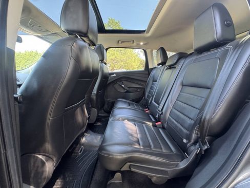 Used 2017 Ford Escape Titanium AWD/4WD image 16
