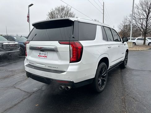 Used 2024 GMC Yukon Denali w/ Denali Reserve Package image 7