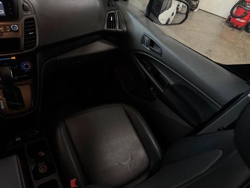 Used 2019 Ford Transit Connect XL FWD image 6